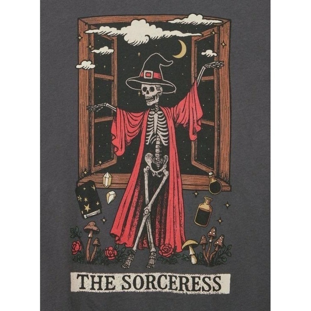 NWT Torrid  Heritage Jersey Crew Sorceress Tarot Card Tee 1X‎